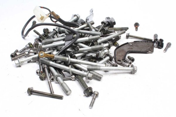 Masser af resterende dele Yamaha FZ6 S2 RJ14D 07-10