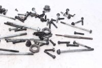 Paljon jäljellä osia Yamaha XS 400 Dohc 12E 82-84