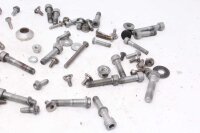 Paljon jäljellä osia Moto Guzzi Breva 750 LL 03-12