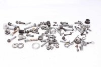 Många återstående delar Moto Guzzi...