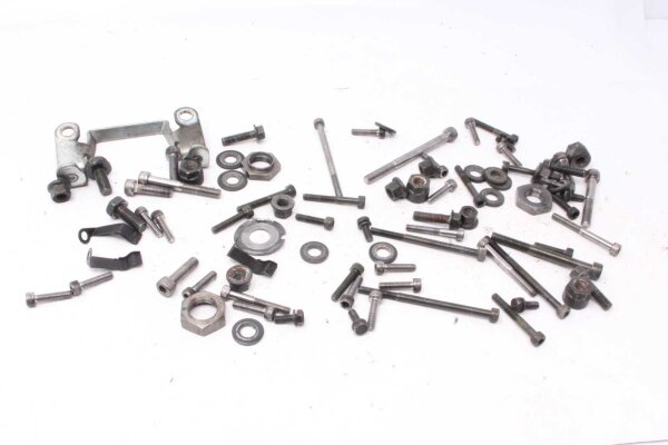 Många återstående delar Yamaha XV 535 H Virago DX VJ01 96-03