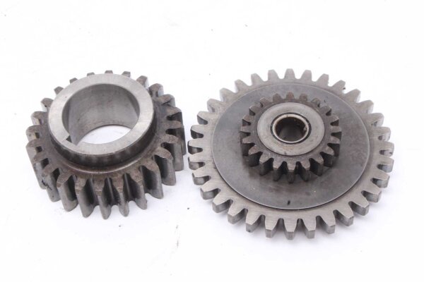 Pignone dellingranaggio della pompa dellolio Yamaha XS 360 1U4 77-78