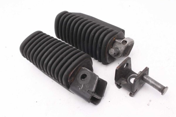 Fotstöd bak vänster höger BMW K 1100 RS K589 0522 92-96