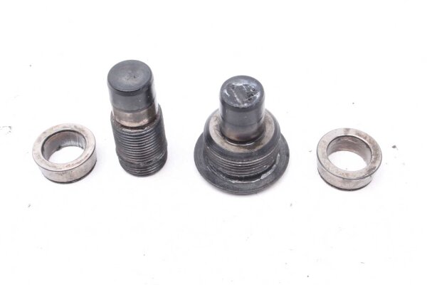 Akselin tappi takana BMW K 1100 RS K589 0522 92-96