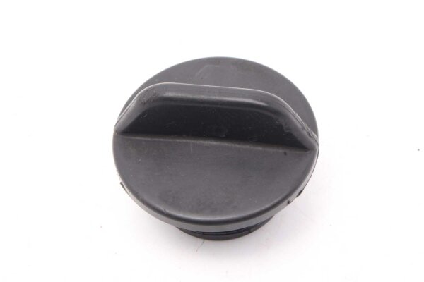 Täyttöaukon kannen suljin BMW K 1100 RS K589 0522 92-96