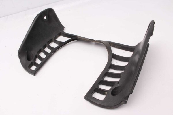 Sisäverhoilu edessä ja takana  Moto Guzzi 850 Breva LP B 06-09