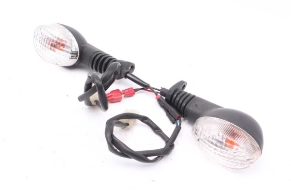 Vasen ja oikea takavilkku  Moto Guzzi Norge 1200 4V LP H011 06-10