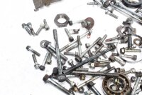 Lot de pièces restantes  Yamaha XJ 900 F Strider 31A 83-84