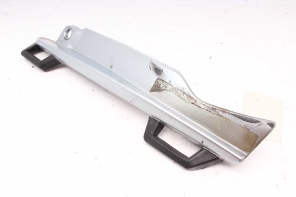 Oikea takaosan koristelista  Aprilia RST 1000 Futura PW 01-04