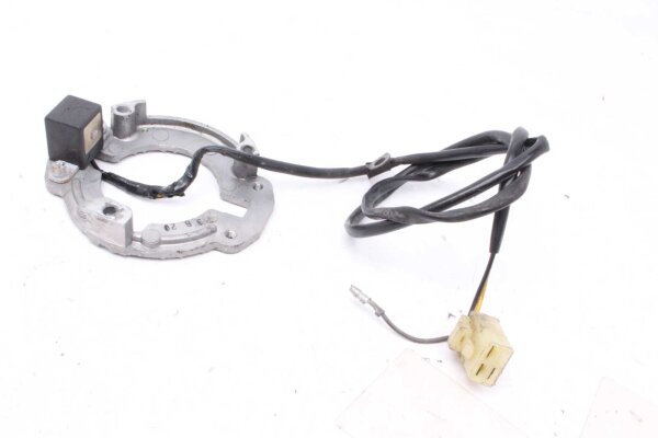 Sytytyspulssigeneraattori Sytytysgeneraattori  Kawasaki Zephyr 550 ZR550B6-B9 95-99