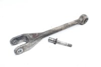 Iskunvaimentimen kiinnike oikeassa alakulmassa BMW R 100...