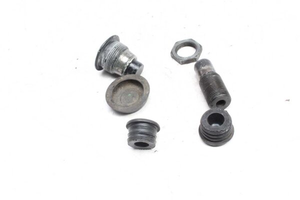 Svingarmsbolt bagtil BMW R 100 GS Paris Dakar 247E 0474 89-96