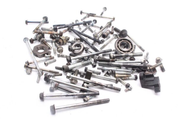 Masser af resterende dele Yamaha XJ 650 4K0 80-82