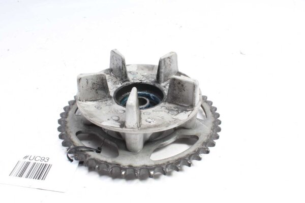 Pyörännavan takarattaan kannatin Triumph Tiger 1050 115NG 07-13