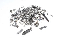 Masser af resterende dele Triumph Tiger 1050 115NG 07-13