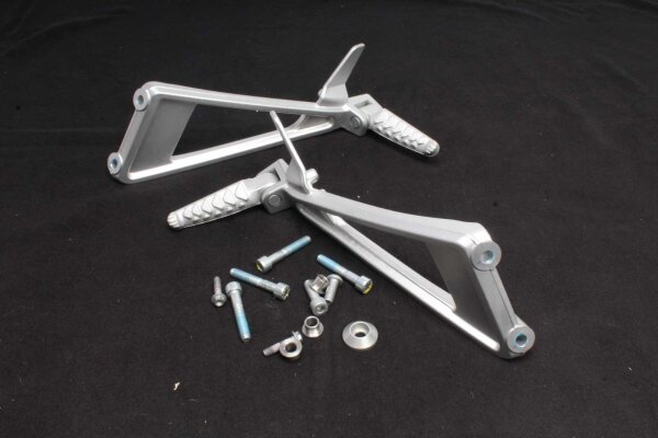 Sistema poggiapiedi posteriore sinistro destro Aprilia RS 660 Extrema 23-23