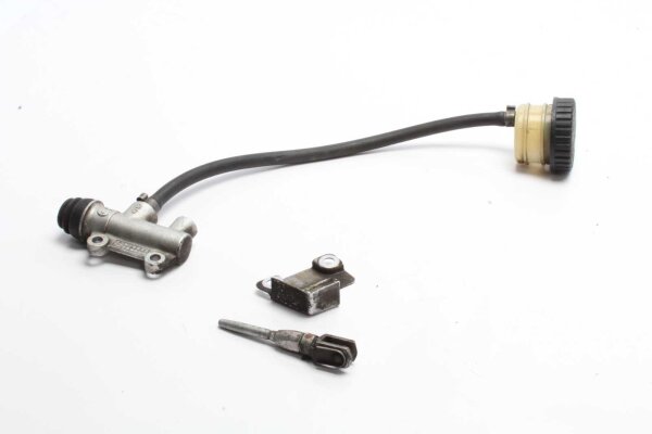 Takajarrusylinteri Pääsylinteri Jarrupumppu Poljinvaijeri BMW R 1200 C 259C 97-05