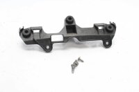 Nopeusmittarin pidike Mittaristoteline Ohjaamon pidike...