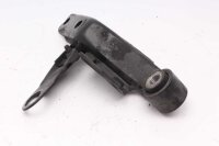 Moottorin kiinnike oikealle etukiinnike moottorin...