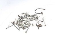 Paljon jäljellä olevia osia Yamaha XJ 900 N 58L...