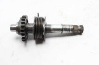 Käynnistyspolkimen akselin hammaspyörän...