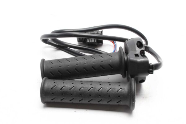 Boîtier de linterrupteur électrique de la poignée daccélérateur en caoutchouc Moto Guzzi V85 850 Strada 24-24