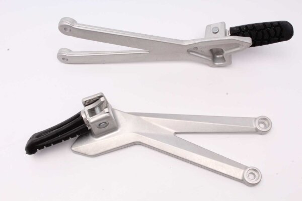 Fotstödssystem bak vänster höger KTM SMC 690 R Supermoto 13-13