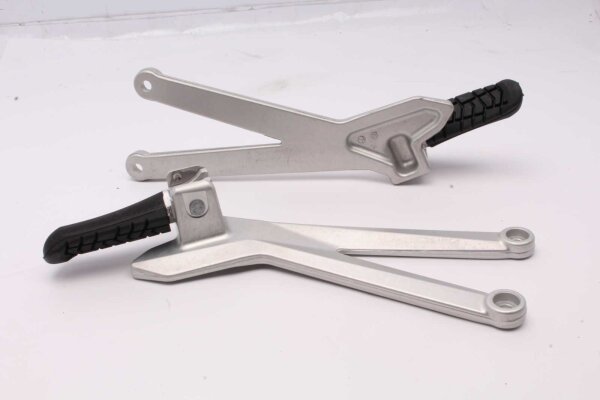 Fotstödssystem bak vänster höger KTM SMC 690 R Supermoto 13-13