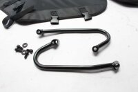 Pehmeät matkatavaroiden sivutaskut vasen oikea...