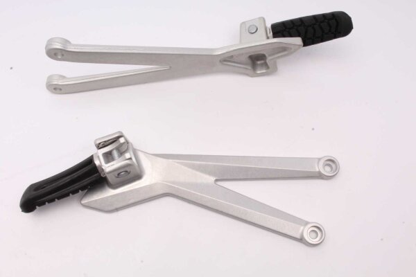 Fotstödssystem bak vänster höger KTM SMC 690 R Supermoto 13-13