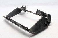 Jäähdyttimen säleikön suojus suojaa moottorin jäähdytystä BMW F 800 GS E8GS 0219 08-12