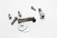 Ruuvisarja kannen mutterit lista Ducati Panigale 955 V2...