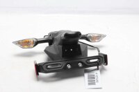 Reflector indicador del soporte de la matrícula...