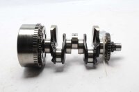 Kampiakselin vauhtipyörän kiertokangen...