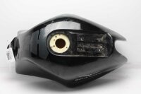 Polttoainesäiliö Säiliö...