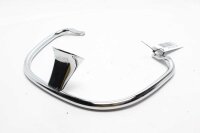 Ohjaustangon tavarateline takana Vespa Primavera 125...