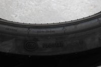 Eturengas urheilullinen 110/70 ZR17 54W tubeless radial edessä Reifen universell