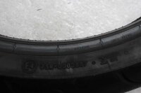 Eturengas urheilullinen 110/70 ZR17 54W tubeless radial edessä Reifen universell