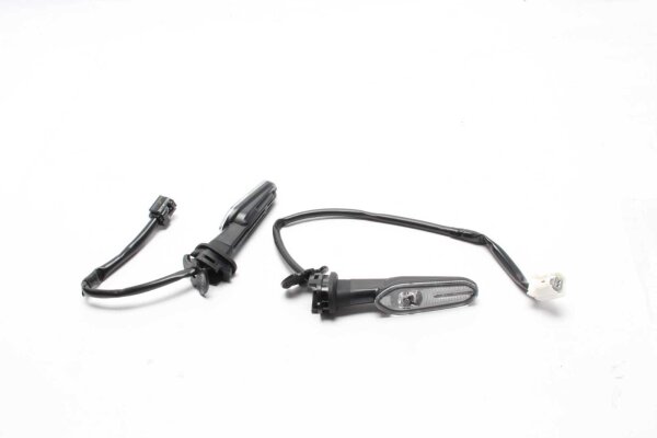 Coppia di indicatori di direzione a LED anteriori sinistro destro neri trasparenti Yamaha MT-07 700 A 25-25