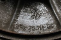 pinnavanteen takarumpujarrun navan insertti Yamaha RD 250 DX 1A2 76-79