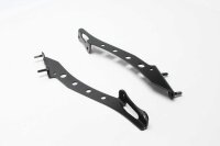 Rekisterikilven pidikkeen kiinnikkeen takakiinnitys...