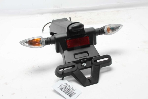 Rekisterikilven pidike, vilkkusarja, rekisterikilven valo Yamaha YZF-R 125 A 22-22