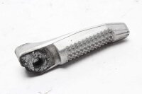 Soporte completo para el reposapiés trasero...