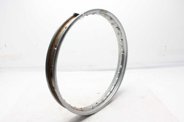 Pinnallinen takapyörä, 18 tuuman 1,60 tuuman tuubirengas Honda MTX 50 S AD04 82-85