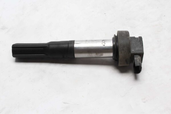 Sytytystulpan liitin 8 523 968-02 BMW K 1200 S K12S K40 04-08