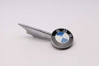 Tunnuksen koristelista, etuoikea paneeli, teksti BMW K...