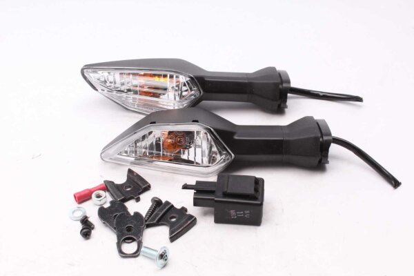 Front left and right indicator pair FE218BH 066500-4030 Kawasaki Z 900 20-20