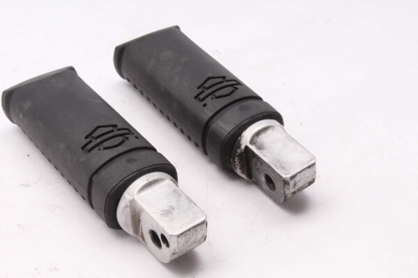 Jalkatukisarja, kumia, vasen ja oikea, kuljettaja ja matkustaja Harley Davidson universell