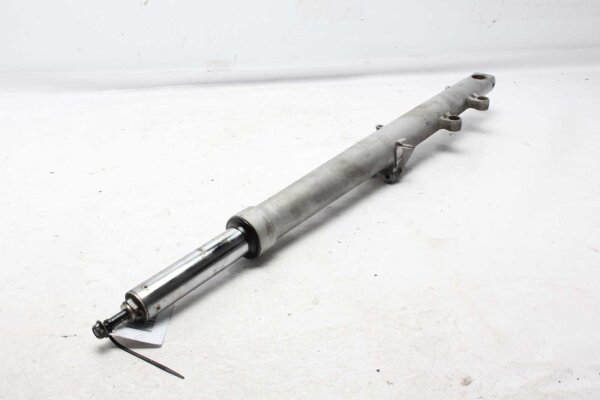 Haarukan jalka, oikea etuiskunvaimennin, Showa-kiinnike BMW K 1200 LT K2LT 99-03