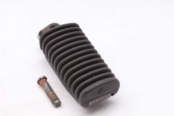 Passenger footrest rear left rubber pedal pad holder BMW F 650 GS R13 00-03